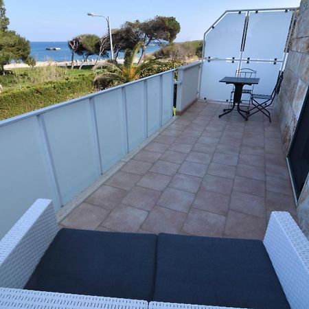 B&B Neptunia Fronte Mare Torre Specchia Ruggeri Kültér fotó